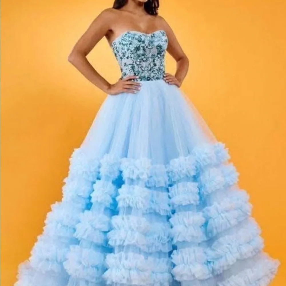 Pageant / Prom Gown by Rachel Allan size 6 - Picture 11 of 13